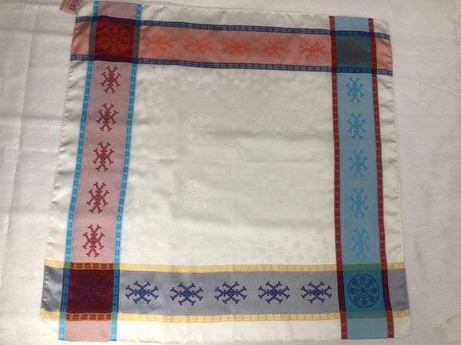 Hovedbilde 2103 Gravyr sjal, Hvit